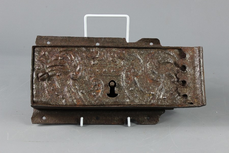 A 17th Century Continental Decorated Lock - Image 2 of 2