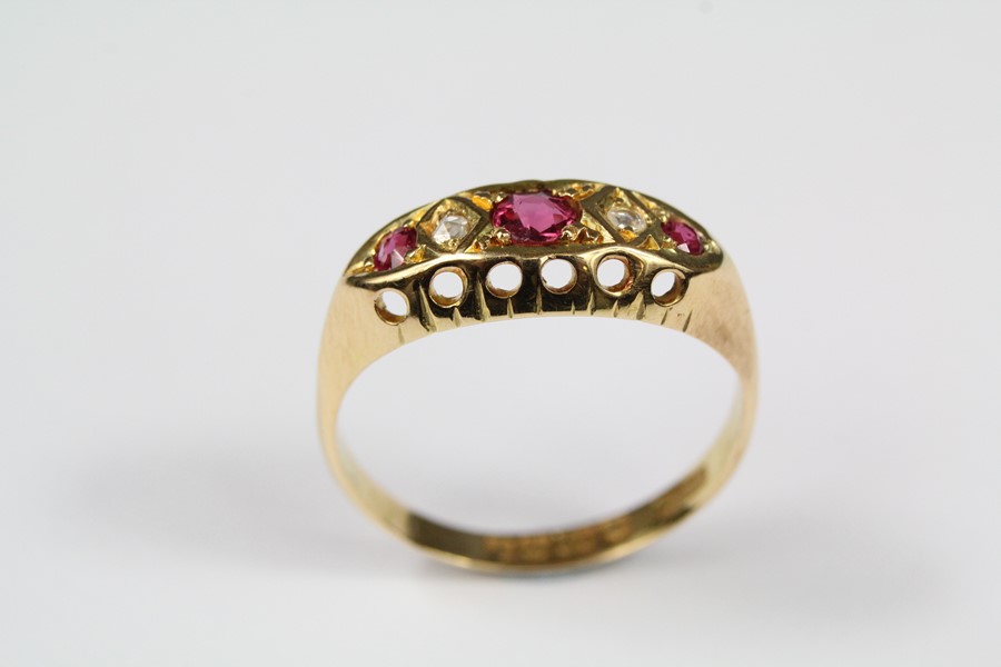 Antique 18ct Yellow Gold and Diamond Ring - Image 2 of 2