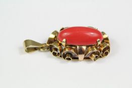 14ct Yellow Gold and Coral Pendant