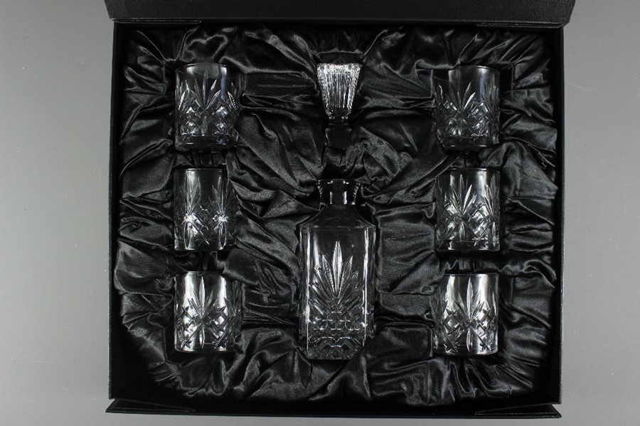 An Argyle Fine Cut Crystal Whisky Decanter Set - Image 8 of 11