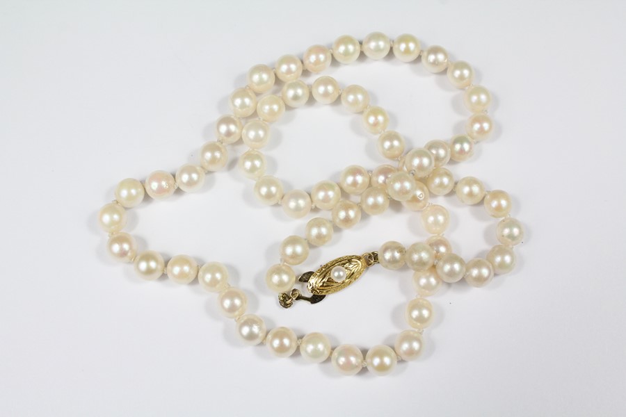 A Cultured Pearl Necklace