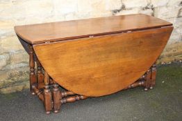 Antique Honey Oak Dining Table