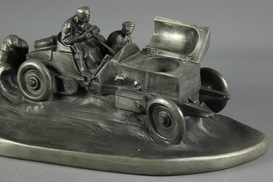 An Early 20th Century Pewter-Effect Inkwell - Image 4 of 5