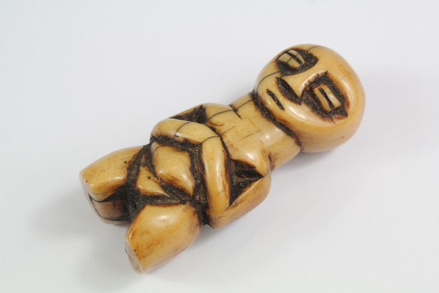 A Congolese carved figure - Image 3 of 4