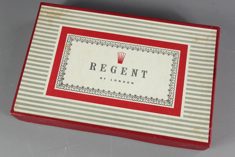 Regent of London Dressing Table Set - Image 2 of 5