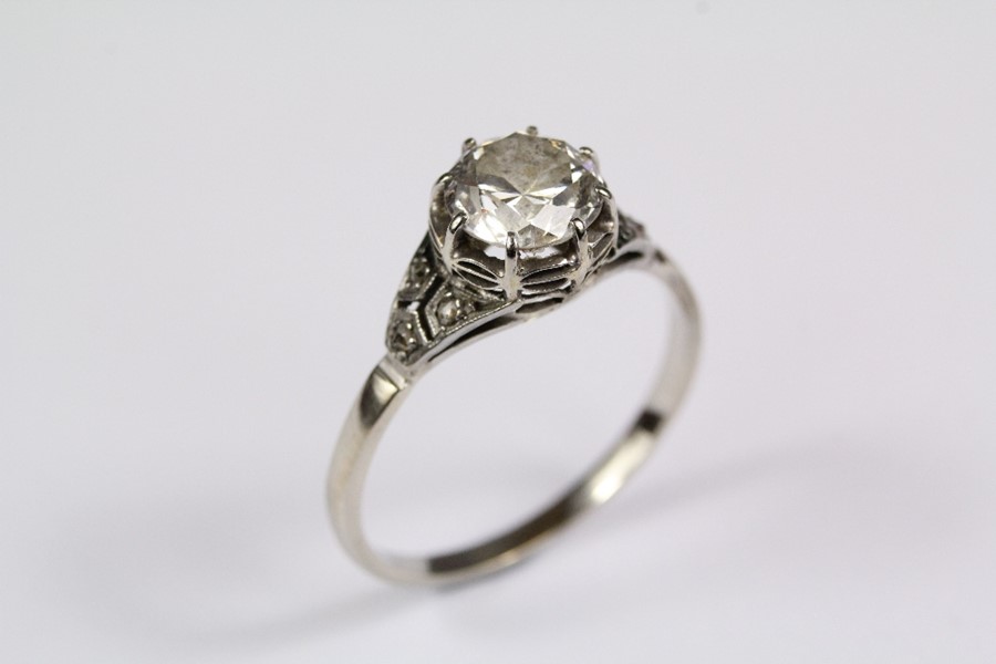 Antique 18ct White Gold Diamond Ring