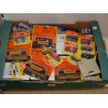 QUANTITY OF MATCHBOX AND HOT WHEELS TOY CARS