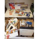 LARGE COLLECTION OF ROYAL MAIL SPECIAL STAMPS AND FIRST DAY COVERS