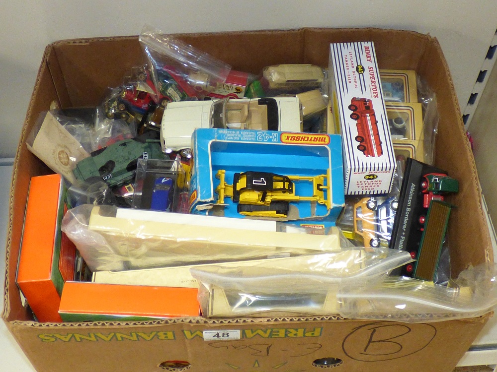 A BOXED DINKY SUPER TOY, MATCHBOX DIGGER AND A QUANTITY OF OTHER TOYS