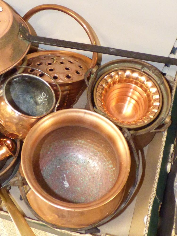 A QUANTITY OF BRASS AND COPPER WARES - Image 2 of 3