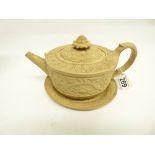 EARLY 19TH CENTURY WEDGEWOOD TEAPOT ON STAND WITH ORNATE FLORAL DECORATION A/F CONDITION REPORT: A