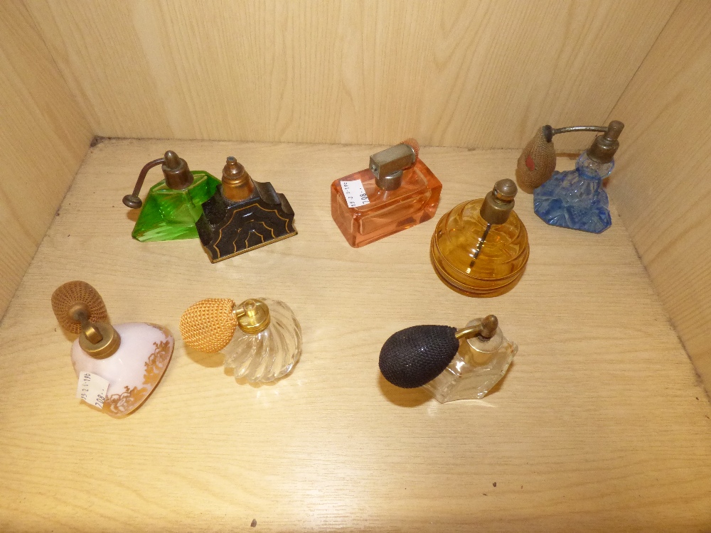GROUP OF EIGHT VINTAGE PRETTY GLASS SHAPED SCENT BOTTLES SOME WITH ORIGINAL ATOMISERS - Image 2 of 2