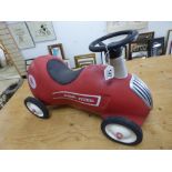 A METAL VINTAGE 1950S RADIO FLYER PUSH ALONG TOY CAR