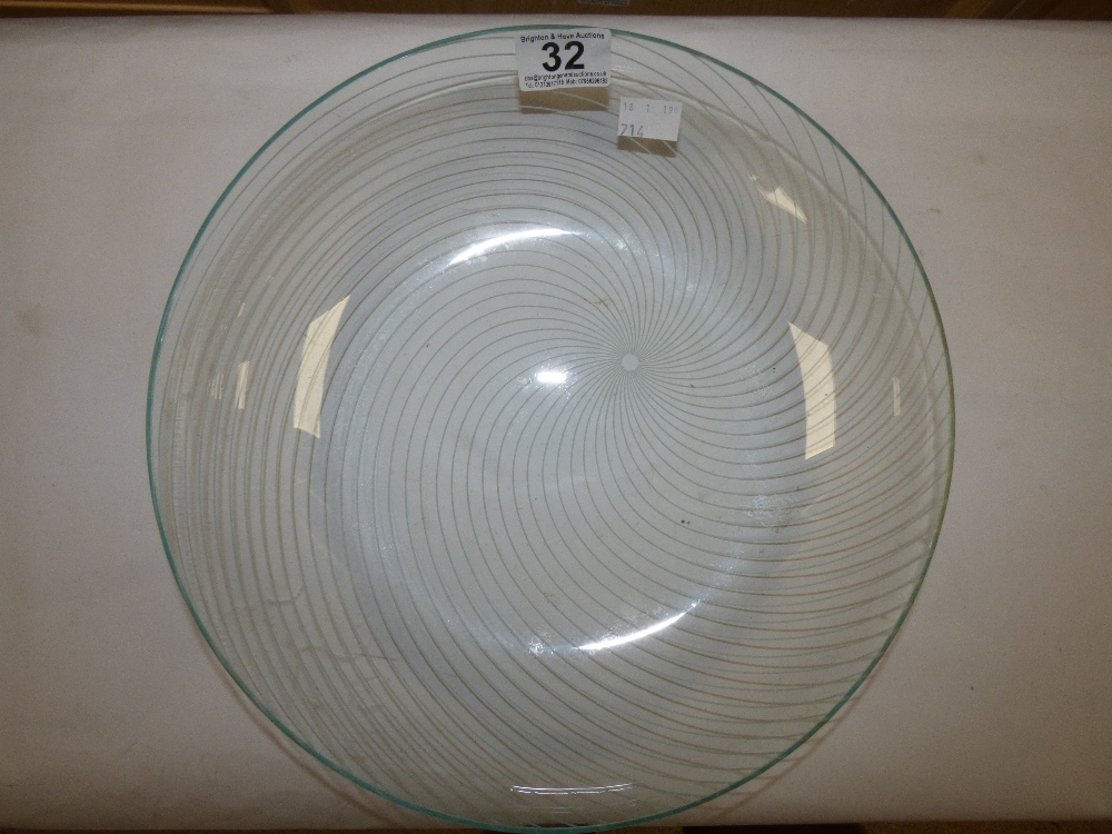 A 1970'S GLASS FRUIT BOWL, 30CM DIAMETER