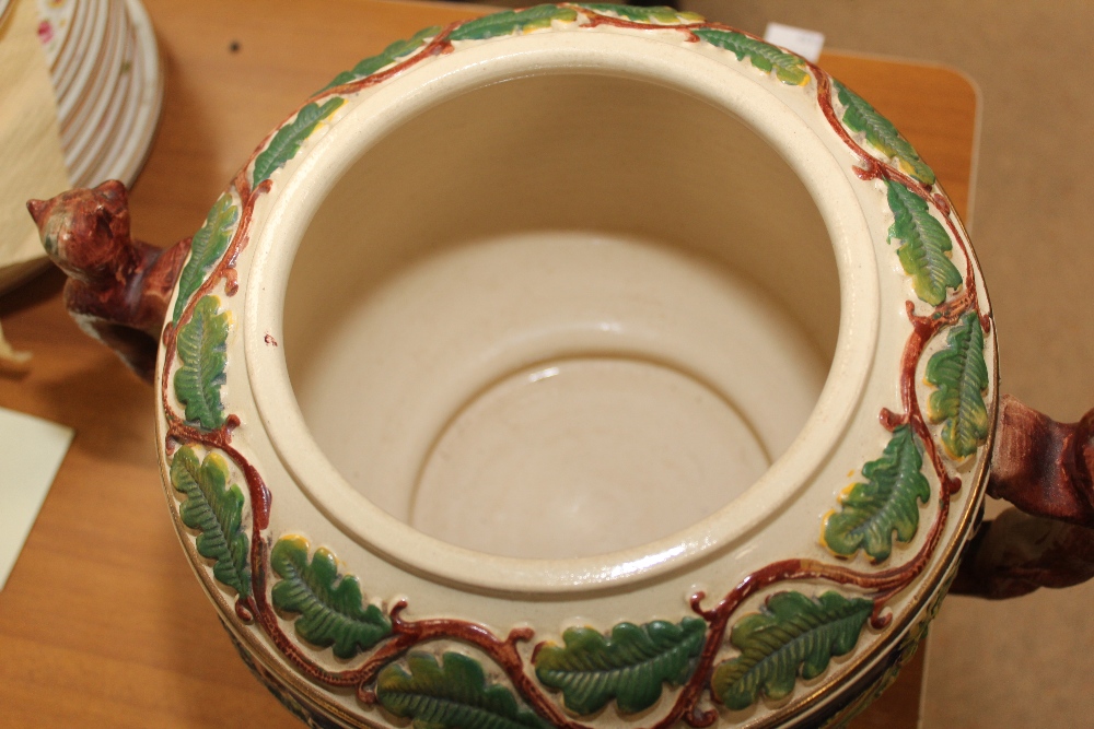 GERZ WEST GERMAN SOUP TUREEN WITH A MAJOLICA SHELL SHAPED JUG MARKED JJ AND A SMALL LIDDED POT - Image 7 of 9