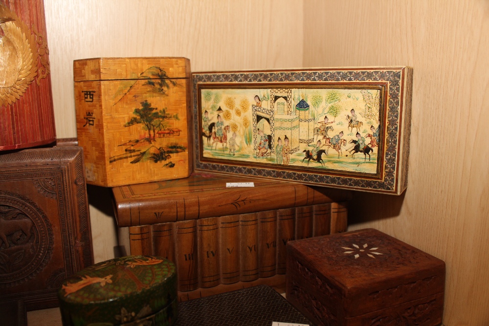 COLLECTION OF MAINLY BOXES, CARVED AND WITH MARQUETRY AND PAPIER MACHE ALSO VINTAGE BLOTTER - Image 3 of 3