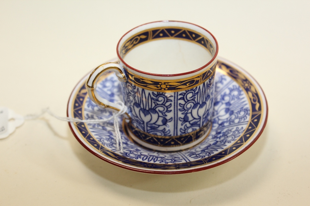 A ROYAL WORCESTER COFFEE CAN AND SAUCER DATES TO CIRCA 1912 - Image 2 of 4