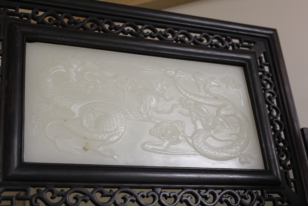 TWO REPUBLIC STYLE ORIENTAL TABLE SCREENS WITH DRAGON RELIEF DECORATED PANELS - Image 6 of 7