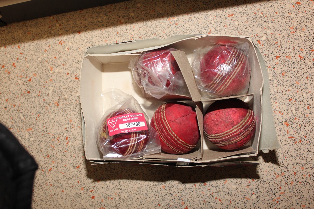BOX OF MIXED ITEMS INCLUDING CRICKET BALLS AND VINTAGE SAW - Image 4 of 4