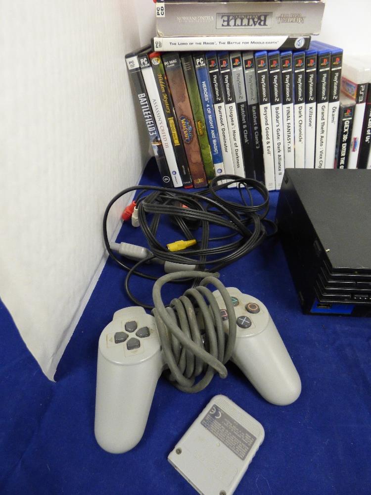 A PS2 WITH PS1 CONTROLLER AND NUMEROUS PS1, PS2 AND PS3 GAMES - Image 3 of 6