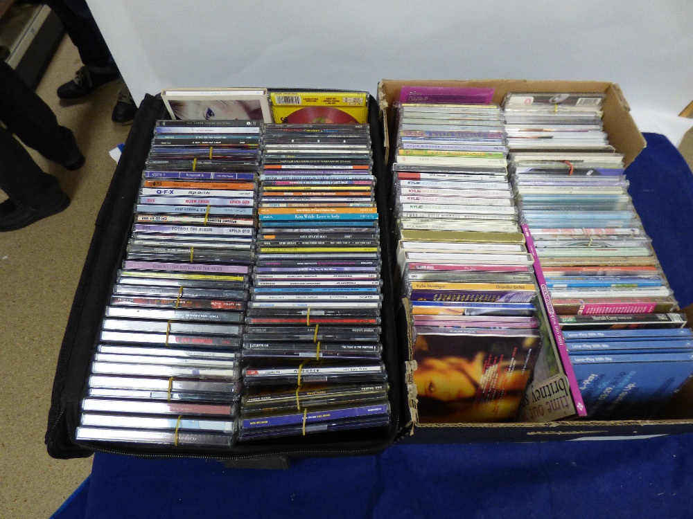 LARGE COLLECTION OF ASSORTED CDS, INCLUDING SOME SIGNED EXAMPLES, SOME OF WHICH ARE IN TWO METAL - Image 8 of 8