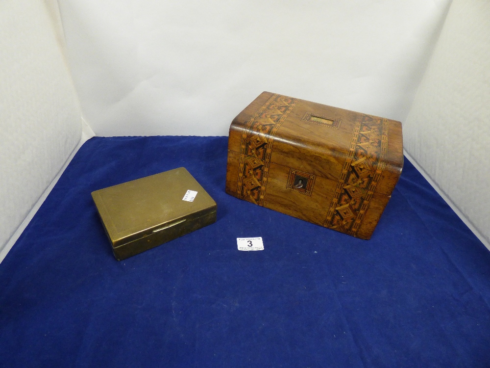 A LATE VICTORIAN WOODEN BOX WITH INLAID PARQUETRY DETAILING THROUGHOUT, 25CM WIDE, TOGETHER WITH A