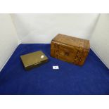 A LATE VICTORIAN WOODEN BOX WITH INLAID PARQUETRY DETAILING THROUGHOUT, 25CM WIDE, TOGETHER WITH A