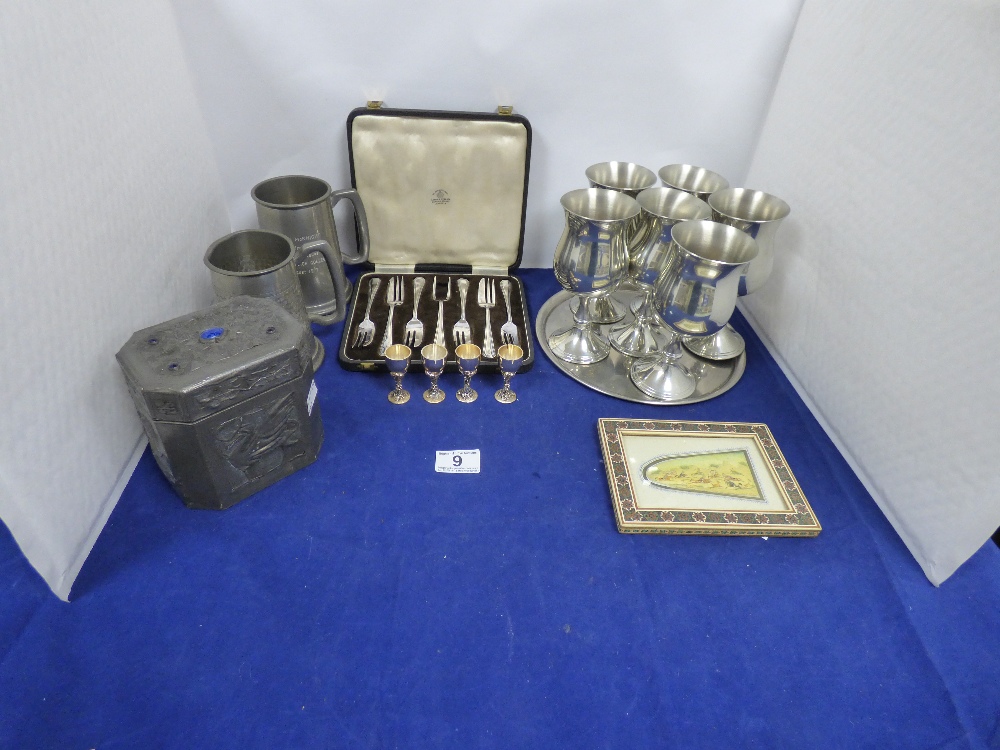 A COLLECTION OF SILVER PLATED ITEMS, INCLUDING SET OF SIX GOBLETS, ART NOUVEAU PEWTER TEA CADDY, TWO
