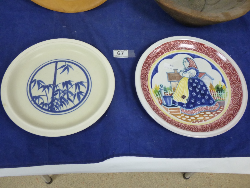 TWO 20TH CENTURY CERAMIC PLATES AND TWO WOODEN FRUIT BOWLS, 34CM WIDE - Image 3 of 7