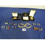 ASSORTED COSTUME JEWELLERY INCLUDING EARRINGS AND CUFFLINKS