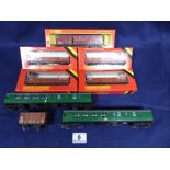 HORNBY /TRIANG OO GAUGE RAILWAY WAGONS AND CARS. SOME BOXED