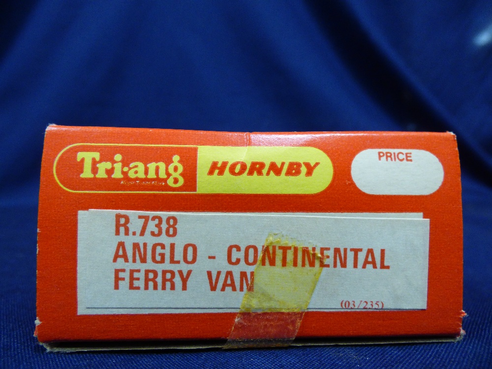 HORNBY /TRIANG OO GAUGE RAILWAY WAGONS AND CARS. SOME BOXED - Image 3 of 19
