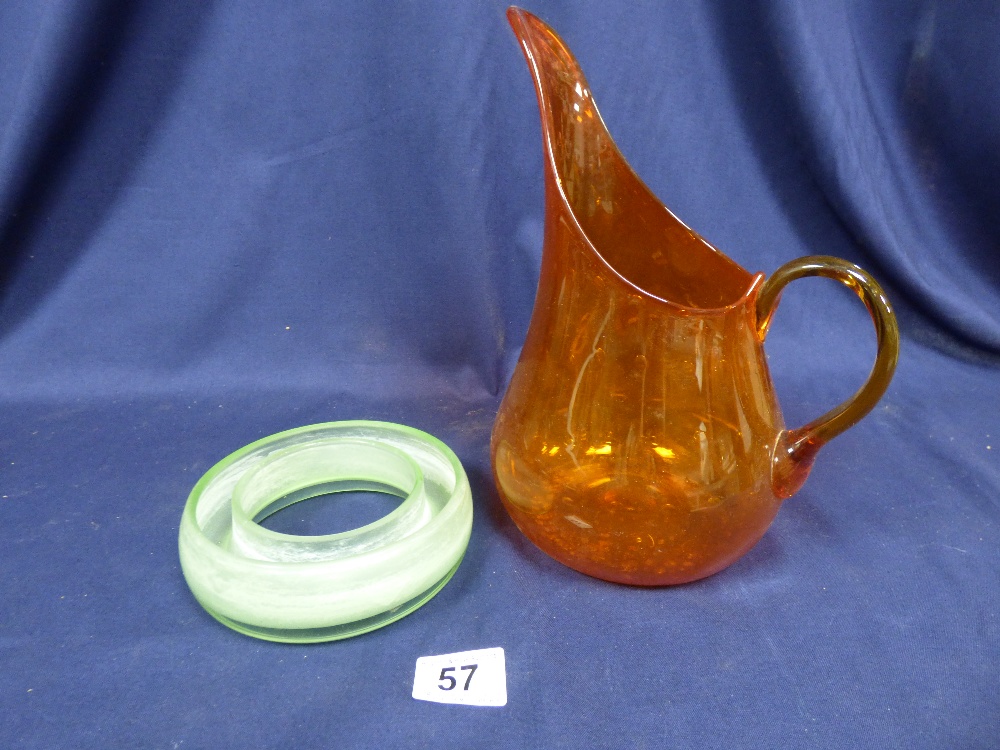 FOUR PIECES OF COLOUR ART GLASS, INCLUDING ORANGE POURING JUG, POT OF CIRCULAR FORM SIGNED TO - Image 3 of 3