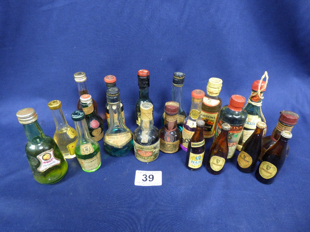 COLLECTION OF ALCOHOL MINIATURES, TOGETHER WITH A 700ML BOTTLE OF COINTREAU AND A 350ML BOTTLE OF - Image 4 of 6