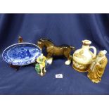 MIXED CHINA ITEMS INCLUDING TWO ORIENTAL FIGURES AND WEDGWOOD ETRURIA ENGLAND SIDE DISH