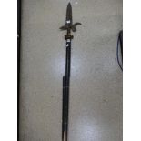 AN ANTIQUE SPEAR WITH IRON TOP AND WOODEN HANDLE, WOODEN HANDLE BROKEN APPROX HALFWAY DOWN, 206CM