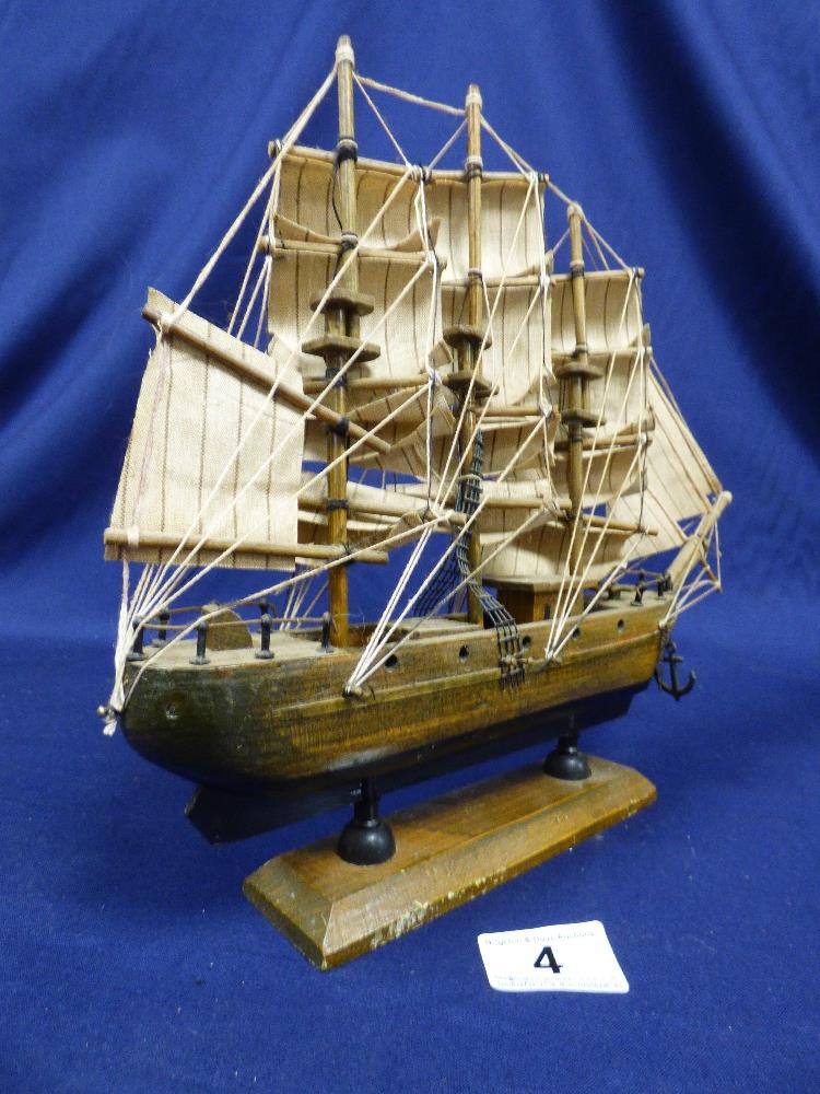 WOOD AND METAL MODEL SHIPS - Image 9 of 10