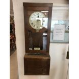 AN EARLY 20TH CENTURY OAK CASED CLOCKING IN CLOCK "THE GLEDHILL-BROOK TIME RECORDER" NUMBER 83537,