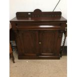 VICTORIAN MAHOGANY CHIFFONIER