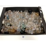 A LARGE COLLECTION OF ASSORTED GLASS DECANTER AND BOTTLE STOPPERS IN VARIOUS SHAPES, SIZES AND
