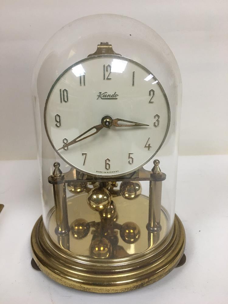 A KUNDO ANNIVERSARY CLOCK WITH DOME, MADE IN GERMANY, TOGETHER WITH A WOODEN CASED QUARTZ MANTLE - Image 2 of 6