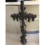 LARGE CAST IRON CRUCIFIX DECORATED WITH BULRUSHES AND IVY 128 X 63 CMS
