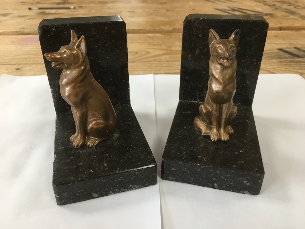 PAIR OF GARNITURE / BOOKENDS MARBLE WITH GILT DOGS - Image 2 of 3