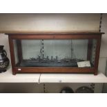 HMS MINOTAUR, MODEL BATTLESHIP FROM THE EARLY 20TH CENTURY, IN MAHOGANY AND GLASS CASE WITH