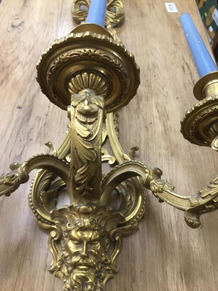 A PAIR OF GILT METAL THREE BRANCH WALL SCONCES, 80CM HIGH - Image 5 of 7