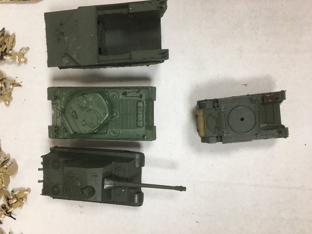 AIRFIX PLASTIC SOLDIERS WITH PLASTIC TANKS - Image 2 of 4