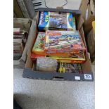 A LARGE BOX OF ASSORTED VINTAGE TOYS, INCLUDING JIGSAW PUZZLES AND MORE