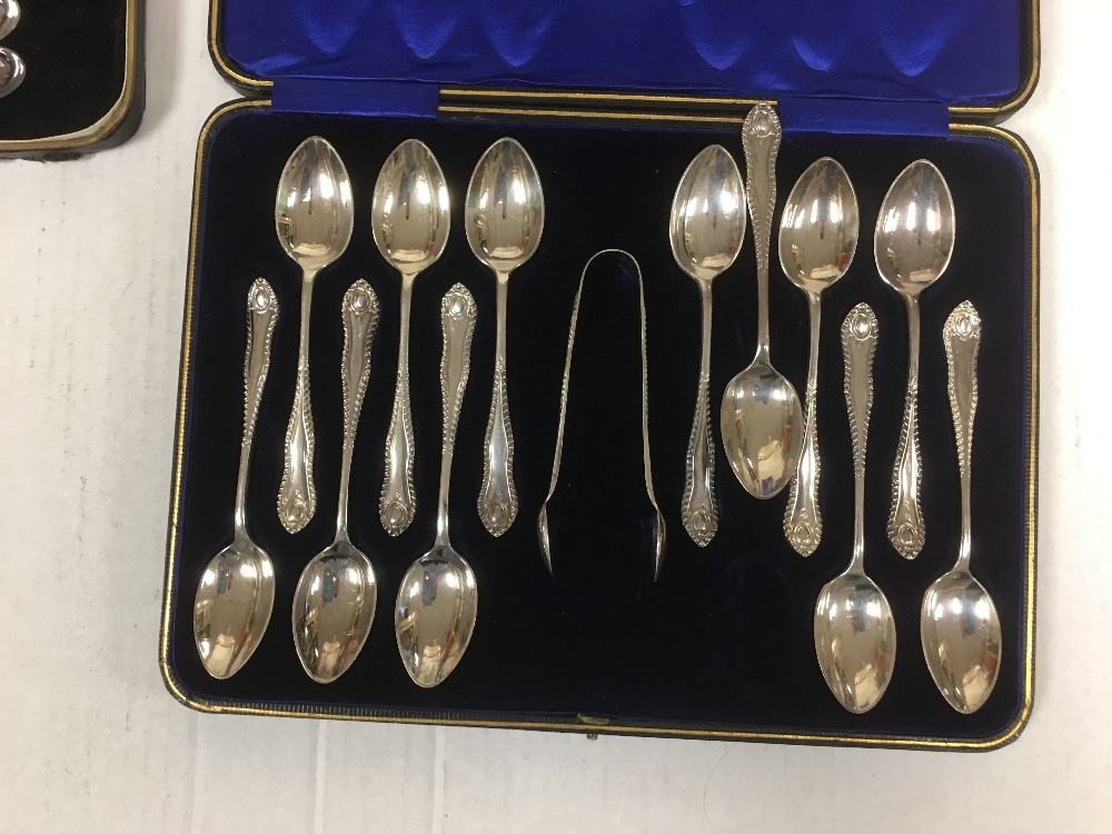 3 CASED EPNS ITEMS COFFEE BEAN SPOONS, 4 GOBLETS AND TEA SPOONS - Image 2 of 3