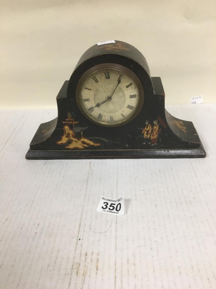 AN ORIENTAL LAQUERED WOOD MANTLE CLOCK WITH FRENCH MOVEMENT, 30CM WIDE