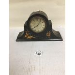 AN ORIENTAL LAQUERED WOOD MANTLE CLOCK WITH FRENCH MOVEMENT, 30CM WIDE